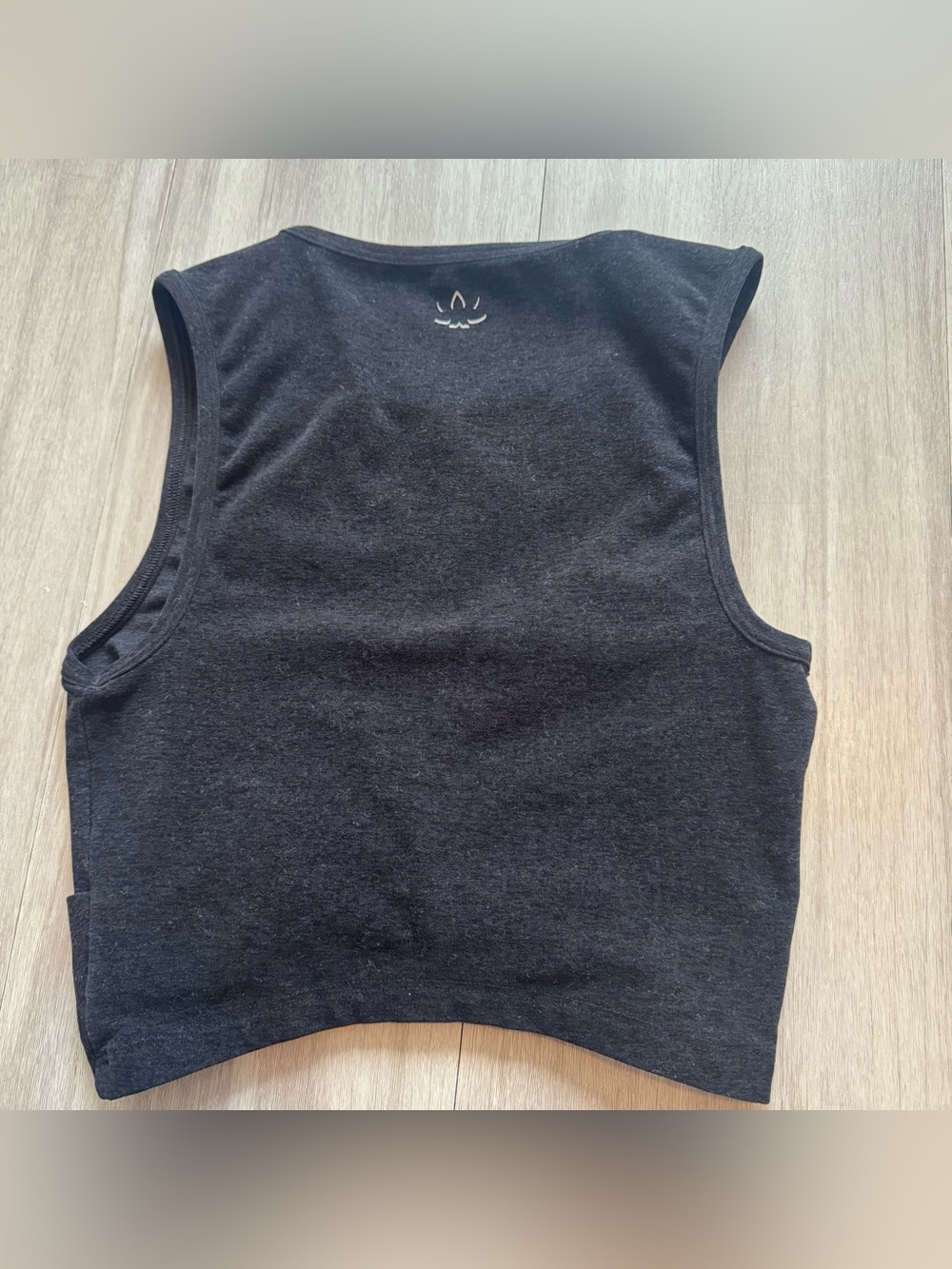Beyond Yoga Twist Front Crop Top in Charcoal